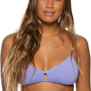 Jolyn Vent Top